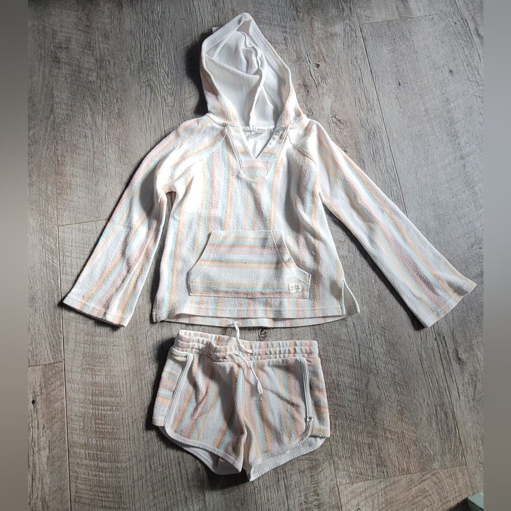Roxy set